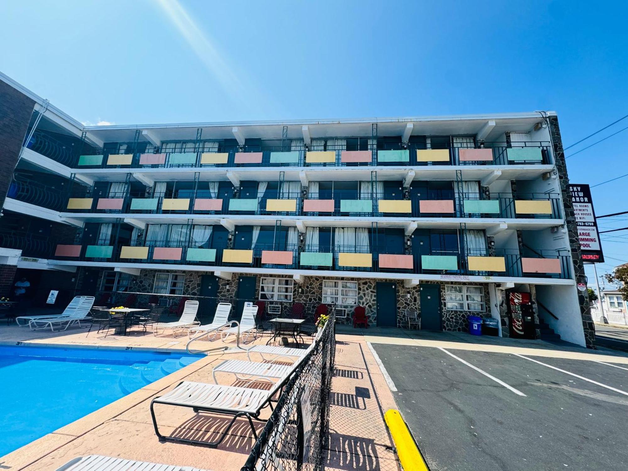Skyview Manor Motel *