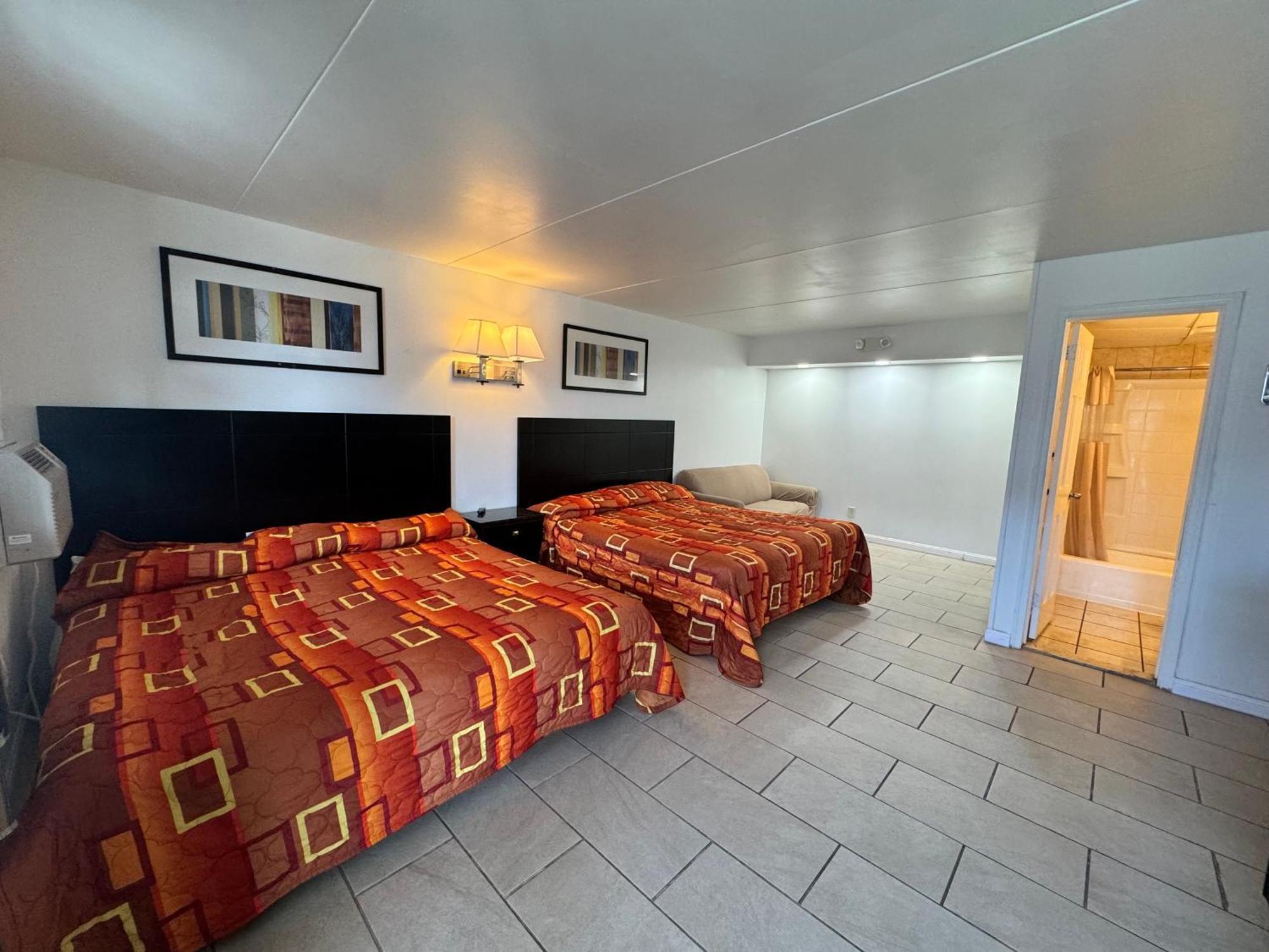 Skyview Manor Motel